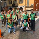 Foto di gruppo Novara Green, raccolta e pulizia dei mozziconi